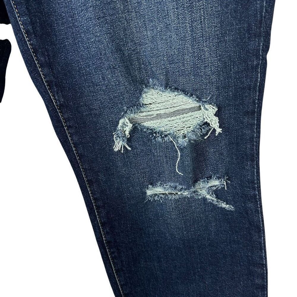 Old Navy High-Waisted Button-Fly O.G. Straight Ripped Cut-Off Jeans size 12 - Picture 9 of 11